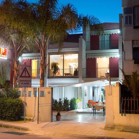 Casa Del Vento Bed & Breakfast Roccalumera Bagian luar foto