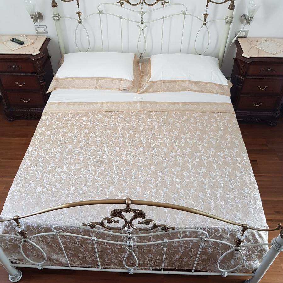 Casa Del Vento Bed & Breakfast Roccalumera Bagian luar foto