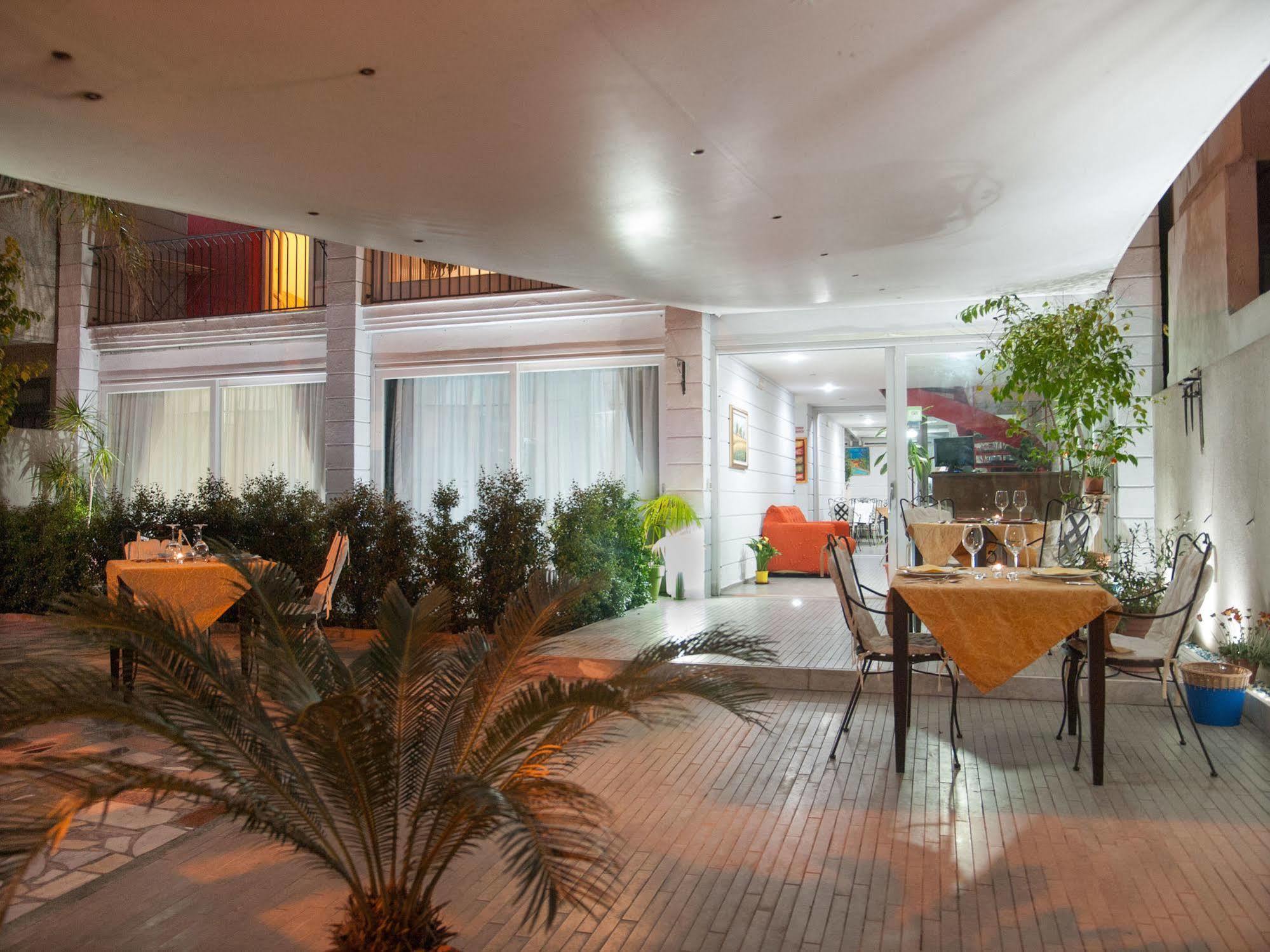 Casa Del Vento Bed & Breakfast Roccalumera Bagian luar foto